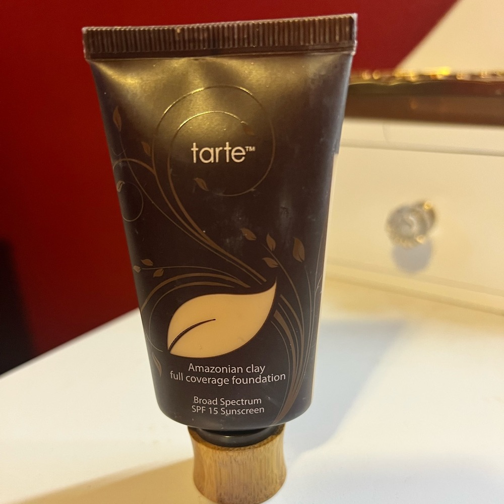 Tarte Amazonian Clay full coverage foundation